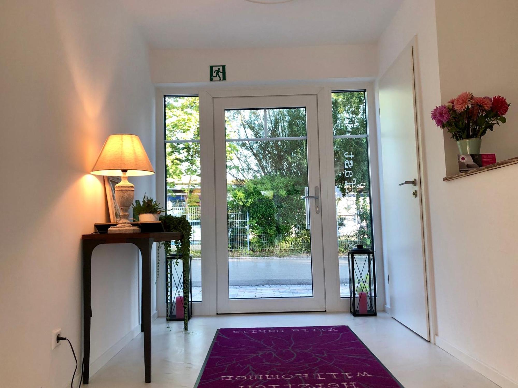 B & B Villa Dahlia Backnang Exterior photo