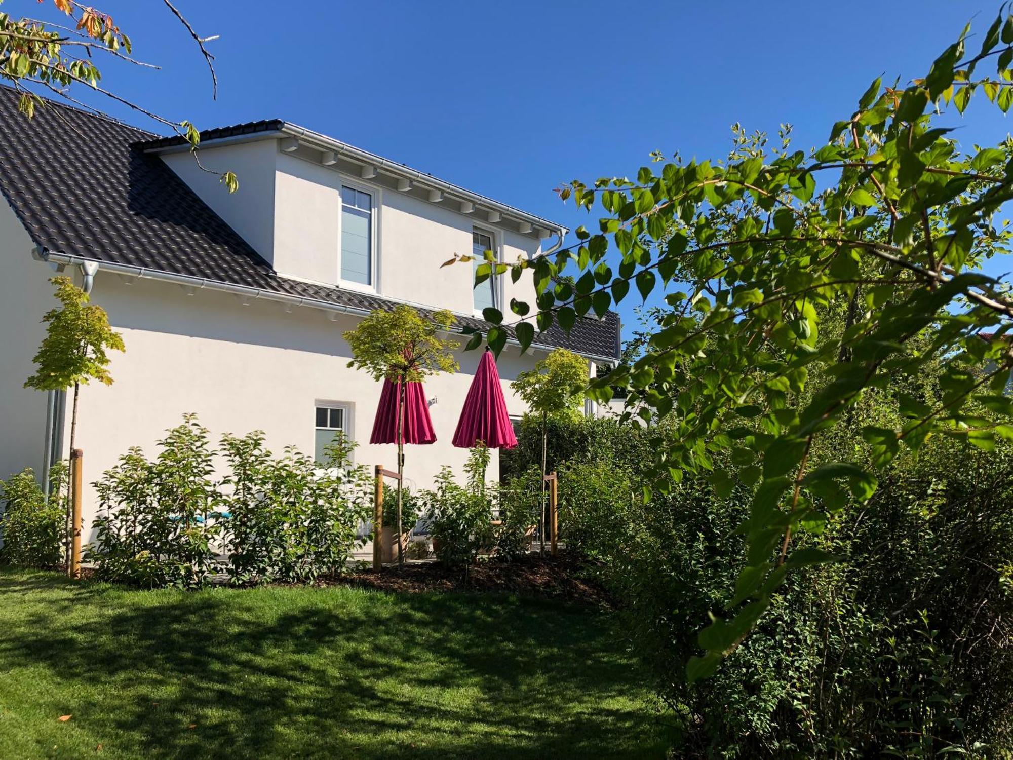 B & B Villa Dahlia Backnang Exterior photo